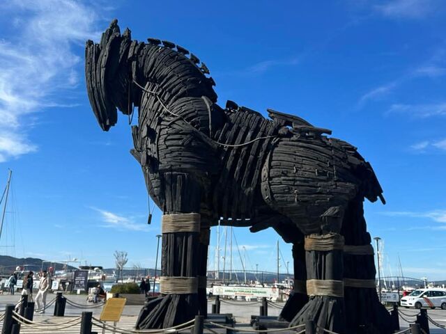 Çanakkale Savaş Alanları ve Truva Gezisi 1 Gece 2 Gün