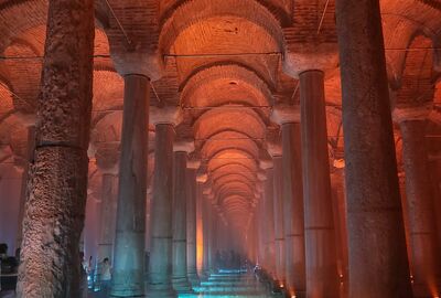 Gece Gece Yerebatan Sarnıcı ve Bizans Tarihi Gezisi