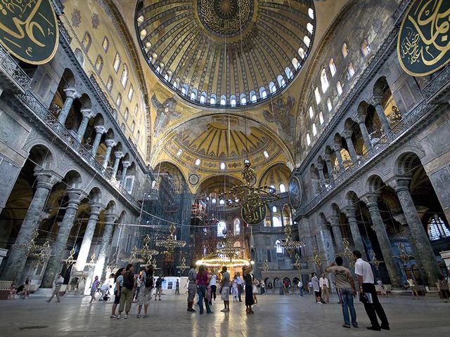 Gece Gece Ayasofya ve Bizans Tarihi Gezisi